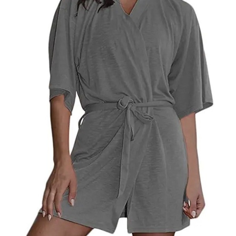 Sexy Basics -NEW - Women's Medium - Robe Kimono - Bathrobe - Cover-up - Grey